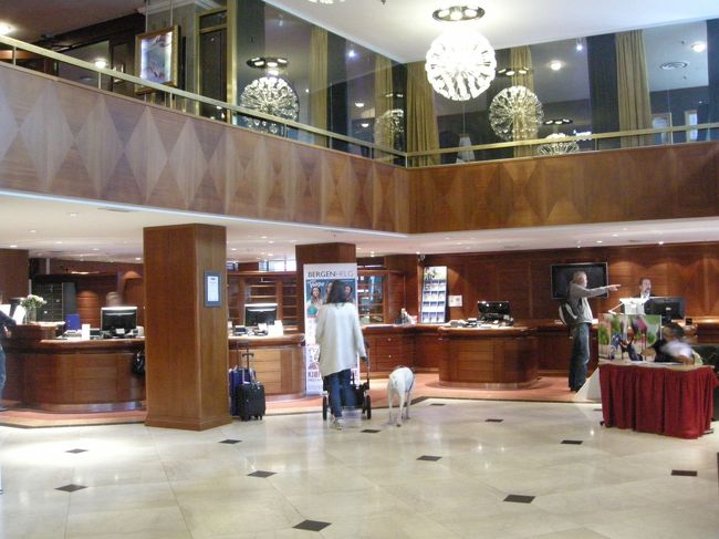 快適なホテルで街中にあり、旧市街や魚市場にも近くて便利でした。