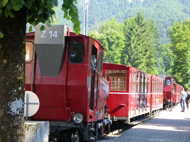 1893年開通<br />今年で120年を迎えました。<br />山頂駅まで往復で31.0ユーロです。