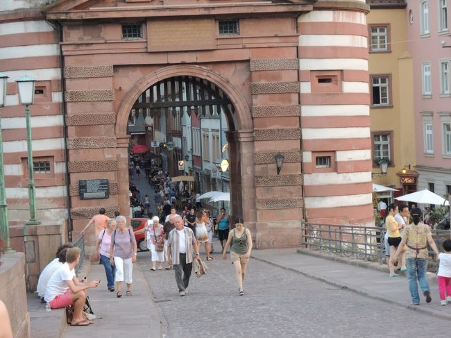 もう一回、カールテオドール橋までやってきました。