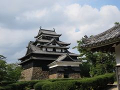 八重垣神社から松江城へ
開門時間　8：30〜17：00（開門時間は季節によって若干変わります）
