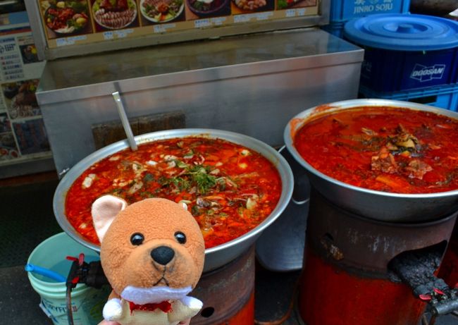 大きい鍋で、ぐつぐつぐつ。