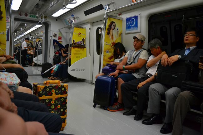 空港鉄道A’REXで仁川国際空港へ。