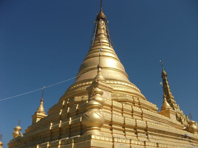 サンダムニ・パゴダ<br />仏塔<br />