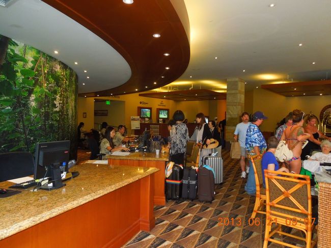 フロントは込んでいましたが、日本人のための専用カウンターがあり、日本語堪能な美人のお姉さんが親切に応対してくれました。