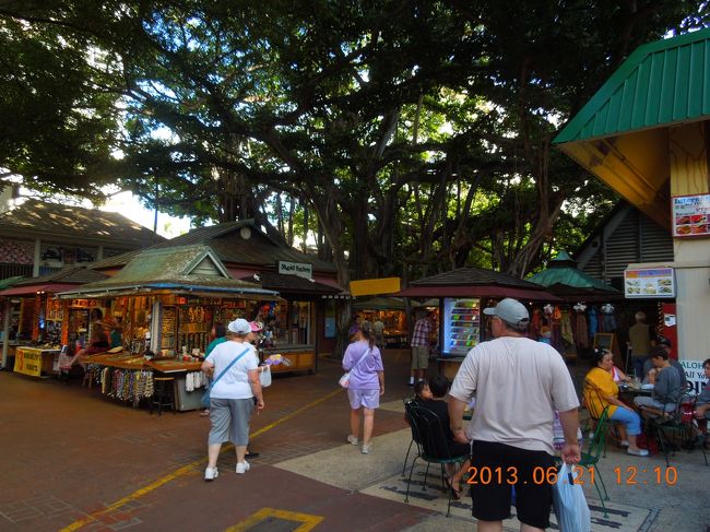 いつもの露店も健在。<br />