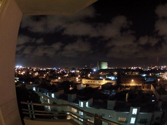 部屋のベランダからのベラクルスの夜景です。