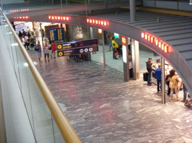 こっちは売店、