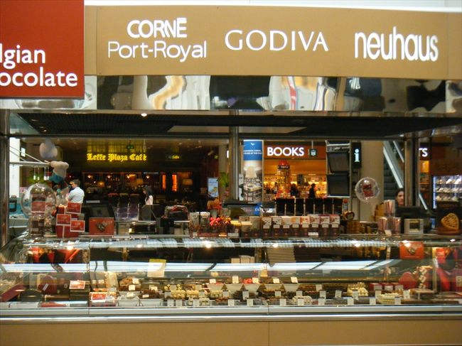 ベルギーに着いて、美味しいそうなチョコレート。