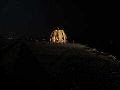 作品：南瓜（草間彌生）