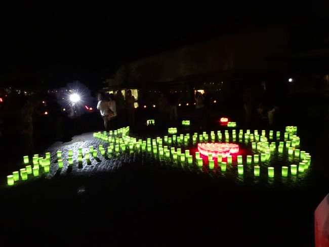 これは、何だったんだろう？！<br /><br />近くのおじさまが子供に「何？」と聞かれて、「ハートの魚」って答えてましたが、本当にそんな風に見えますね♪<br /><br />別の女の子が、「リボンだよ」とも言ってました！