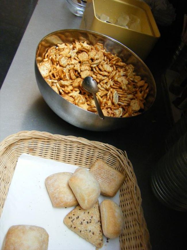 パンにスナック、