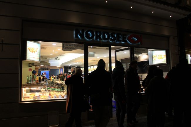 私の好きなＮｏｒｄｓｅｅです。＾＾<br />このお店は、ドイツなどに多くの支店がある海鮮料理屋さんです。<br /><br />店頭に並ぶ惣菜などを指さしで注文できる私にとっては、楽で安心なお店です。