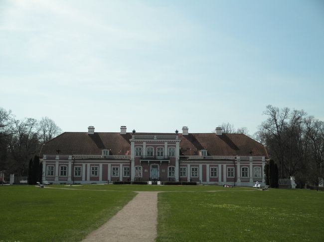 　少し移動して、サガディの館。