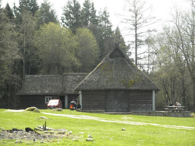 　漁師町へ移動。