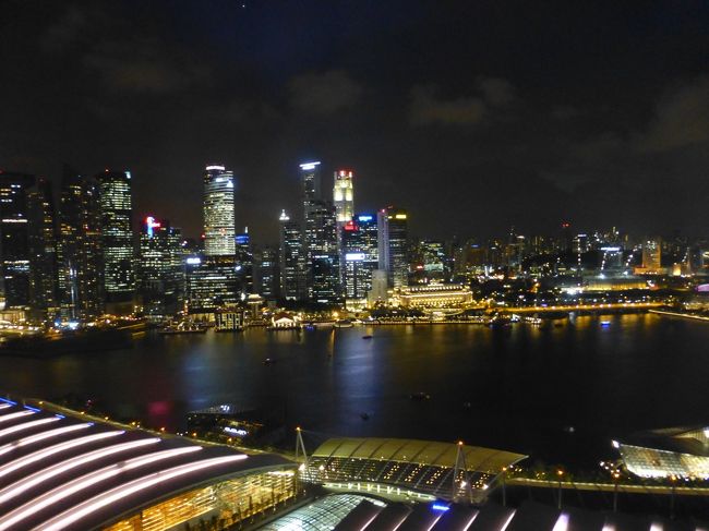 食事を終えて部屋に戻ってみると、素晴らしい夜景が！<br /><br />まさに絶景です！！！