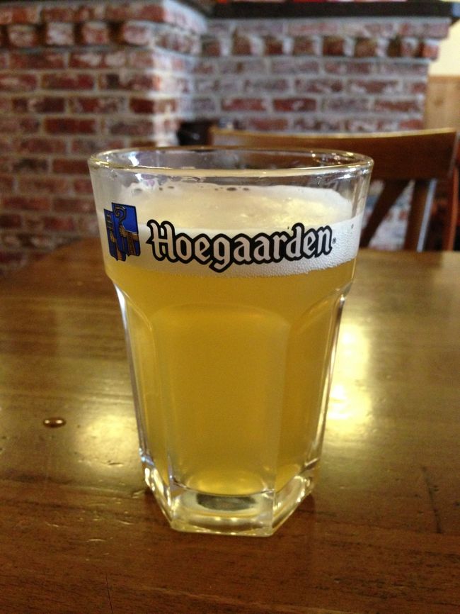 夜はHoegaadenのWhiteを<br />ウマい！