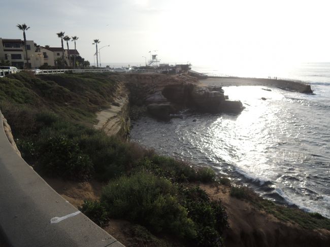 昼の三時のフライトでサンディエゴに向かいました！<br />ラホイヤの海岸でのサンセットに間に合った！