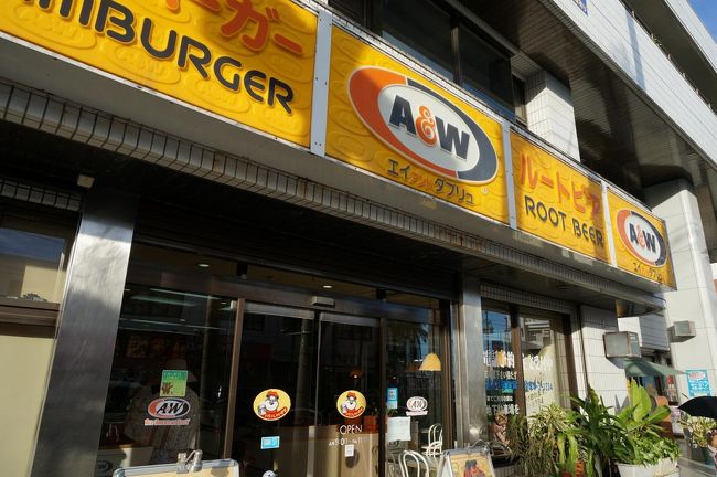 市役所通りをぶらぶら歩いていたら大好きなA&amp;Wを発見！<br />日本では沖縄だけ♪嬉しくなってこれからご飯を食べに行くのについつい入ってしまいましたｗ