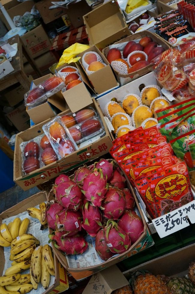 南国フルーツもたくさん♪<br />ただしこの日はまだお土産は買いませんｗ<br />ごめんなさい！！