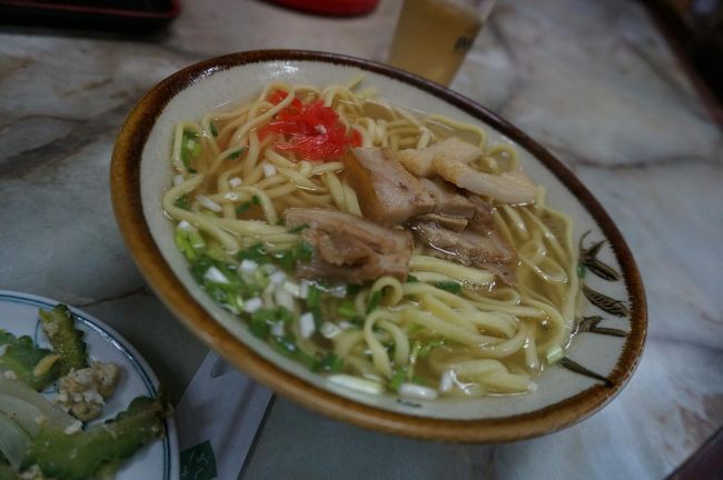 念願の八重山そば♪<br />スープあっさり、豚肉が甘くて美味しい♪