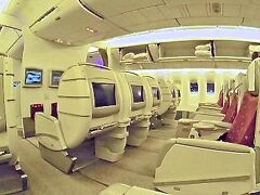 さて、ロンドン行きＴＡＭＪＪ８０８４便２３時５５分発のボーイング７７７に乗り込みます。ロンドンに到着するのは現地時間の１５時。

ブラジルの時差は＋４時間。

約１０時間半の旅となります。

