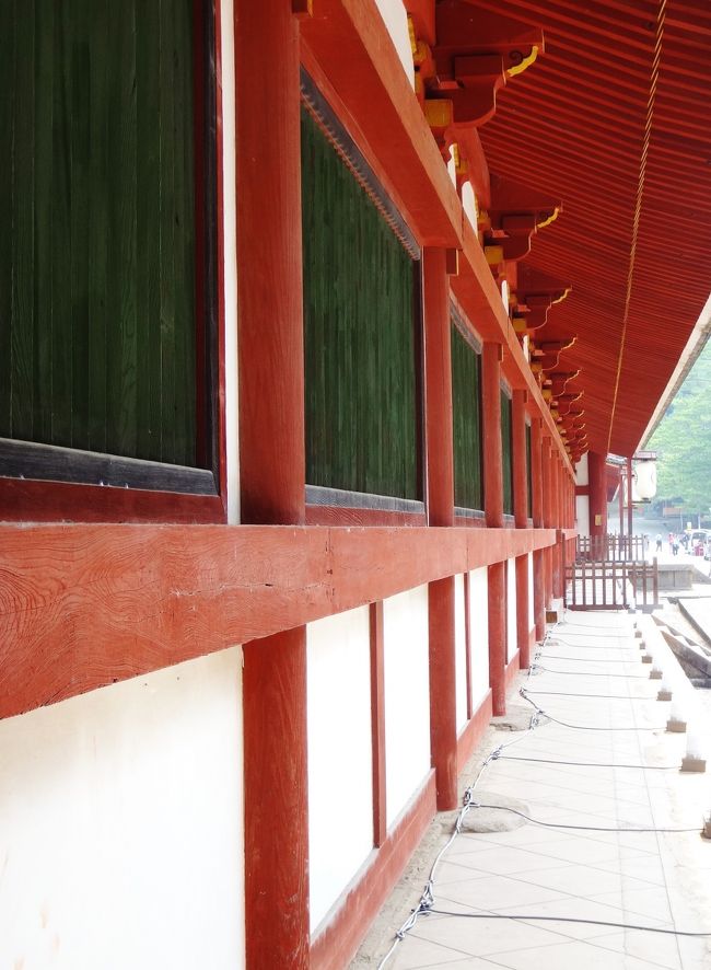 僕ら俗人は脇門から入ります。