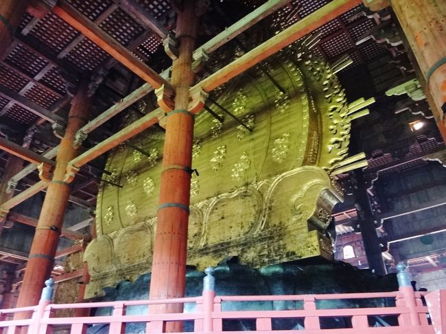 大仏様のお背中。