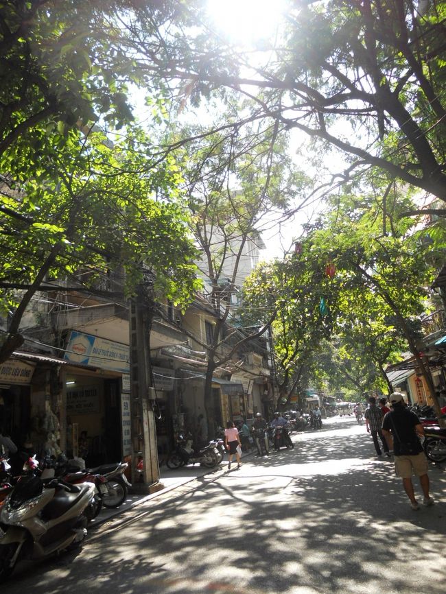 旧市街は歩いているだけで良いです。