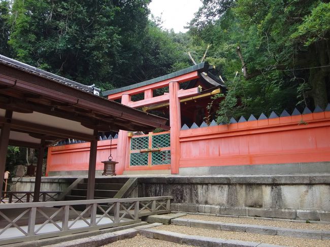 『御本殿』の中門