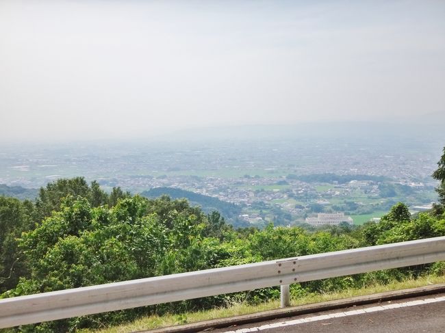 奈良市内が、霞んでますが一望！