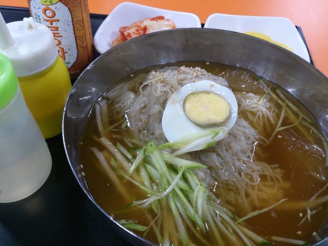 またしてもあっという間に<br /><br />帰国の時間になり<br /><br />金浦空港へ