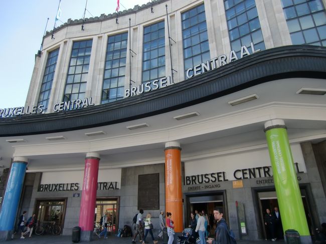 2013/8/11 Sun.<br /><br />アムステルダムからタリスに乗ってブリュッセルに入りました。<br /><br />（タリスは南駅に停車するため、中央駅へは逆方向の電車で1駅戻ります。）