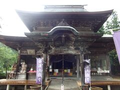 弘安寺（中田観音）
恵隆寺から11km、車で20分。
境内の脇に数台止められる駐車場がある。少し離れたところにもあるようである。
境内はあまり広くない。拝観目安は15分。
御朱印は本堂右の授与所で頂いた。人がいない場合はインターホンを押すと対応してくれる。