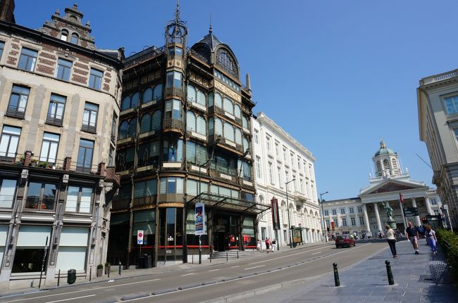 楽器博物館の建物。<br />建物も、おしゃれでした。