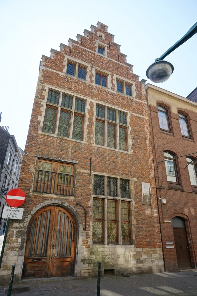 ブリューゲルの家。だそう。<br /><br />・・・どなたなんでしょうか。すみません。