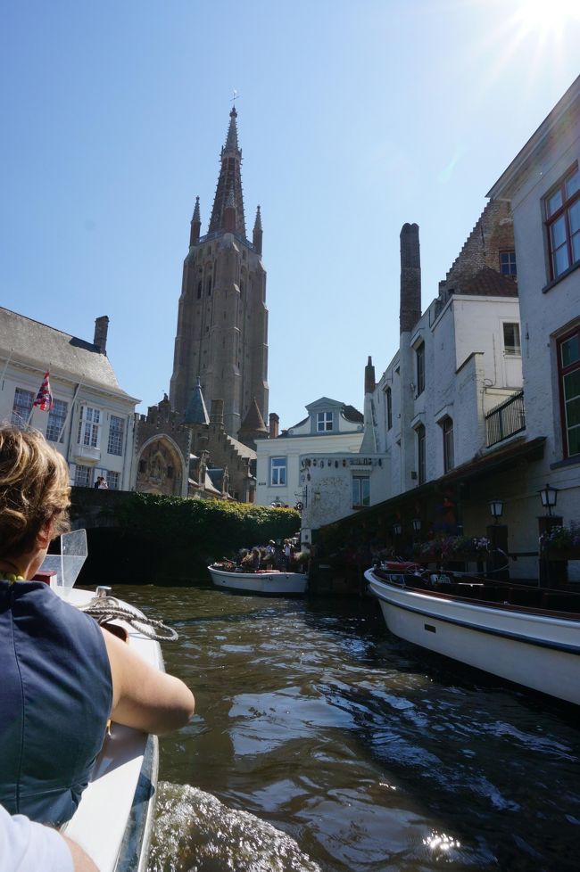 一通り歩き回わり<br />どうしようかと思ったけどやっぱり乗っておこうと思って<br />ボート乗りました。