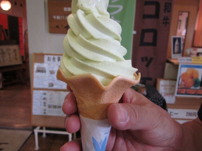 雨も止んできたので冷たいのがほしくなり<br />梨ソフトクリーム<br />さっぱりして美味しいです。