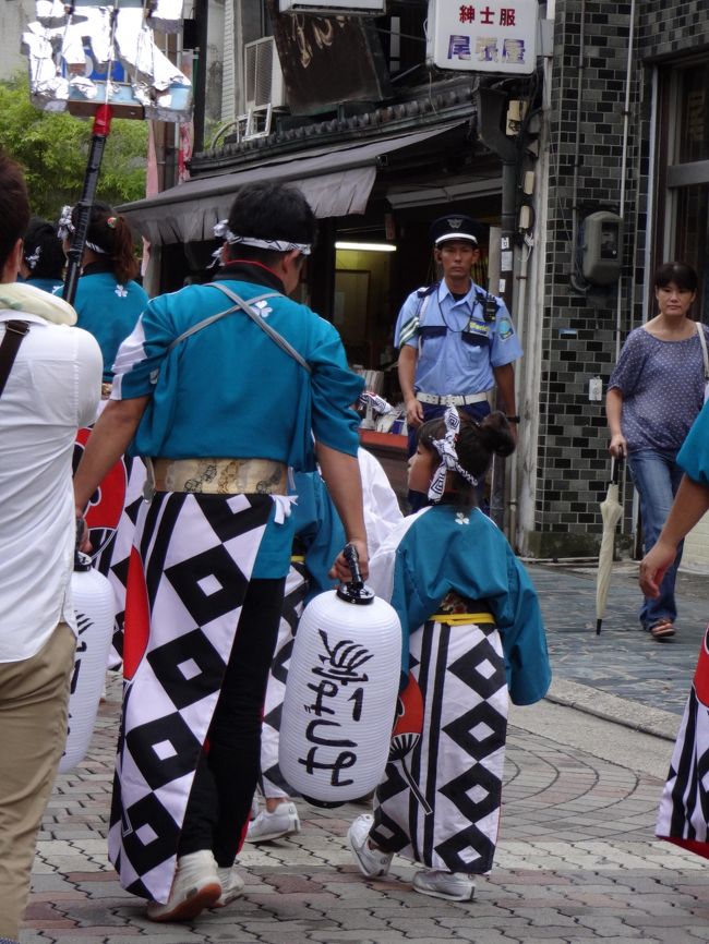 出番を待つ、親子<br /><br />こういうの、いいな〜♪