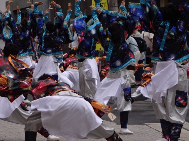 マントを脱ぐと、むっちゃかっこいいじゃあ〜りませんか(^_-)-☆