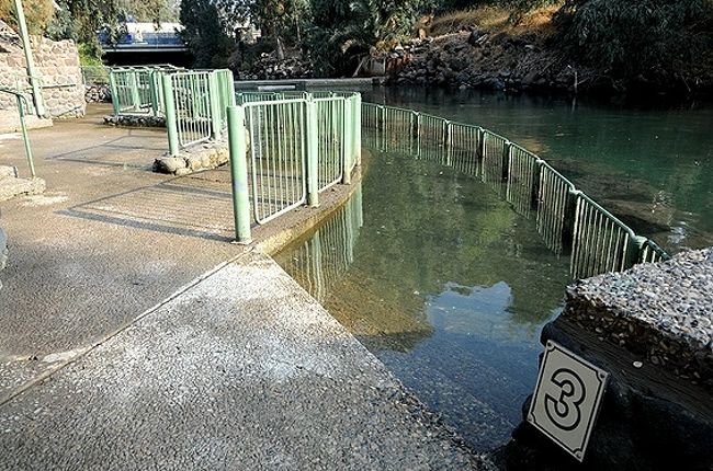 ☆イスラエル車旅 ヨルダン川の洗礼スポット、ヤルデニット