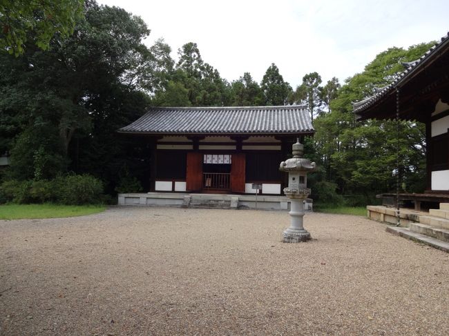 西金堂です。<br /><br />こちらの中には、奈良時代に作られた、美しい「五重小塔」があります。<br />