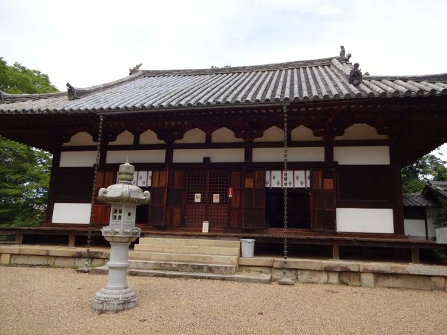 本堂<br /><br />こちらも、光明皇后ゆかりのお寺です。<br />美しい十一面観音さま、文殊菩薩さまがいらっしゃいます。