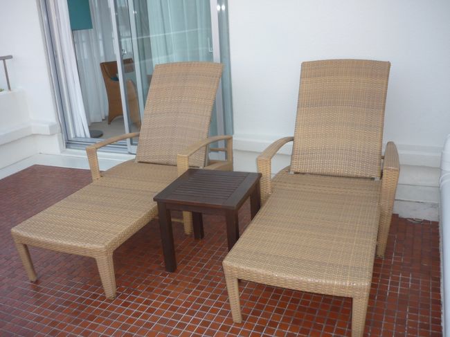 この場所が私の特等席。<br />寝る以外は対外ここでオリオンビールを飲んでいました。