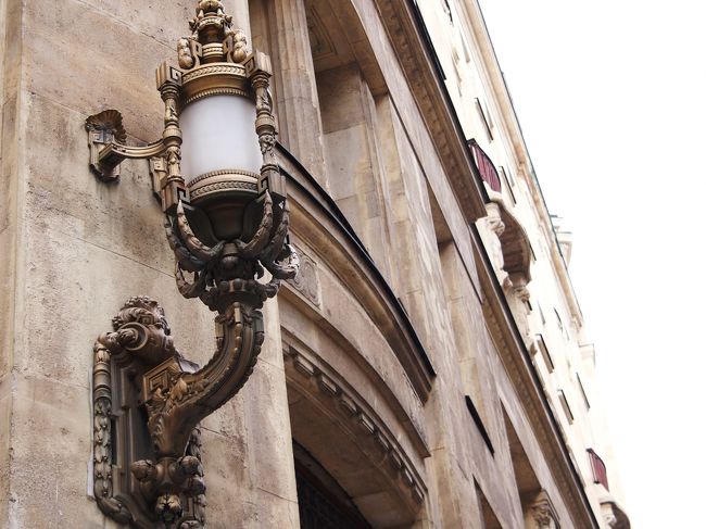 いちいちお洒落よね・・・。<br /><br />また雲行きが怪しくなってきました。