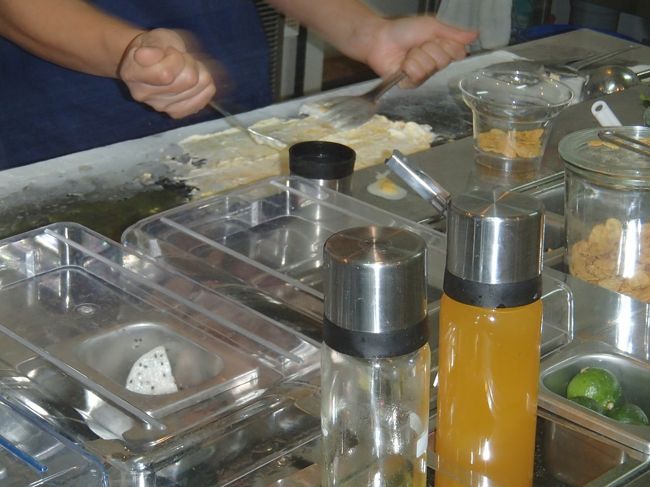 またもや来ちゃいました。<br /><br />ジェラート！！<br /><br />冷たい大理石の上で作ります。