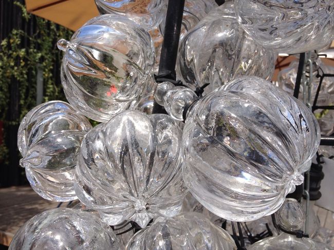 これ、１個１個が大きくてガラスのツリーのようになっていたんですよ。