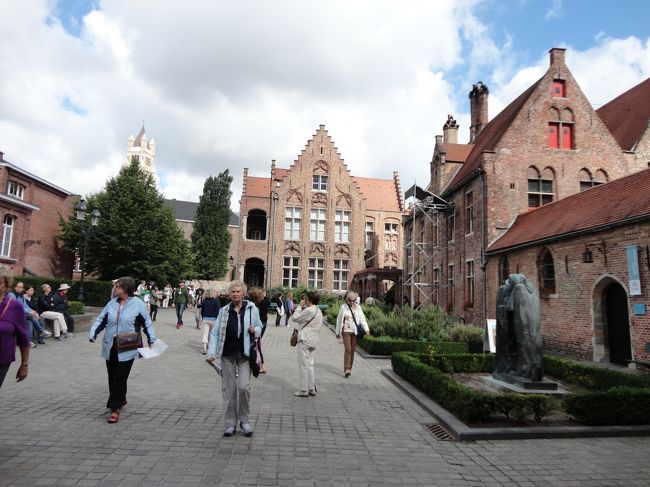 考古学博物館中庭