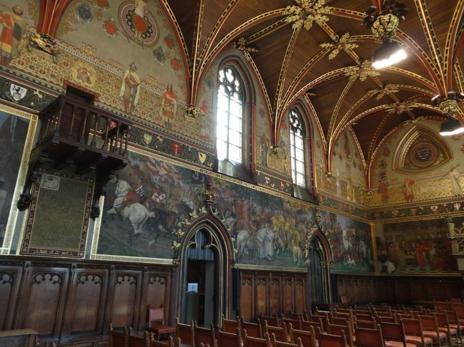 １階とは比べ物にならないほど、素敵なホールです。