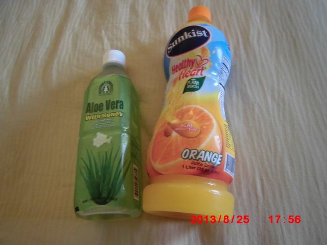 Ｋmart<br /><br />アロエジュース　$1.19　<br />オレンジジュース　$2.29