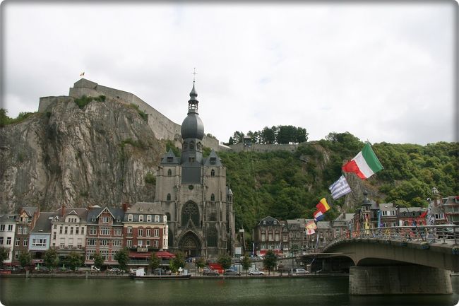 ディナンの景色と言えばこの景色を主に目にすると思いますが、